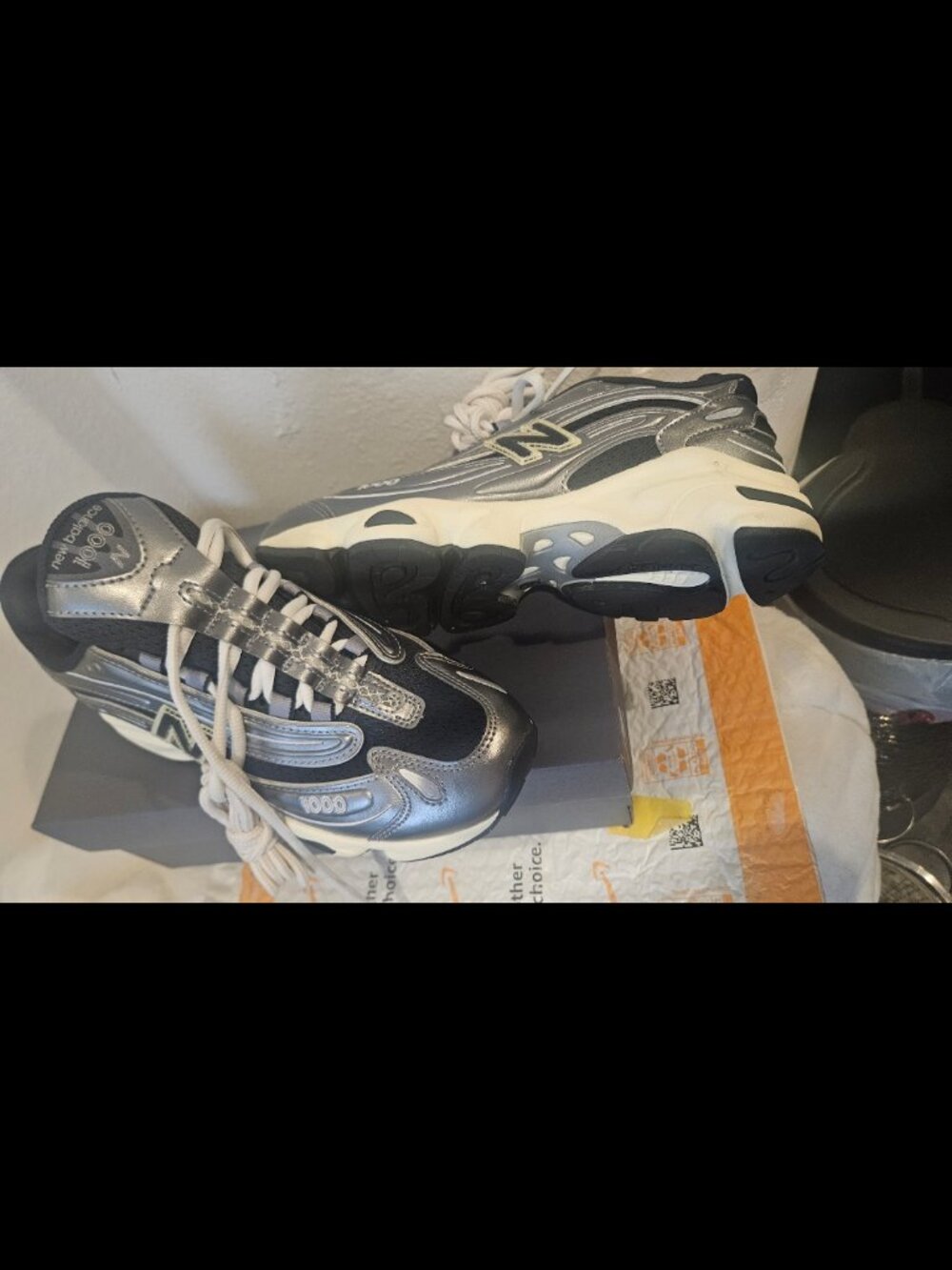 New Balance - Picture 4 of 4